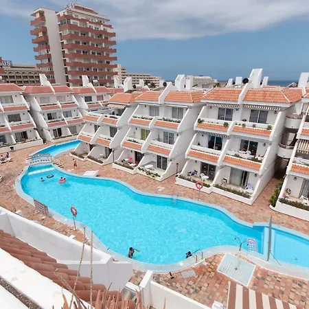 Floritas 19 - Two Bed * Playa de las Americas (Tenerife)