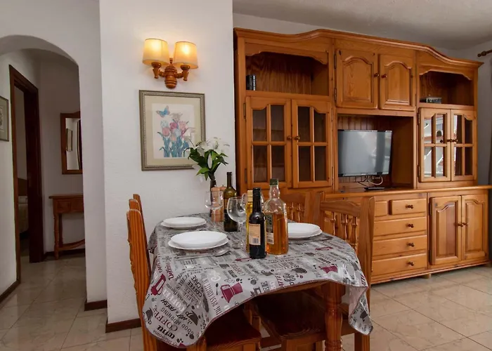 Floritas 19 - Two Bed Apartman *