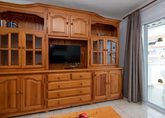 Floritas 19 - Two Bed Apartament Playa de las Americas (Tenerife)