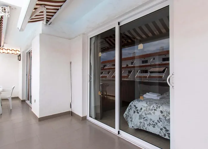 Floritas 19 - Two Bed Playa de las Americas (Tenerife)